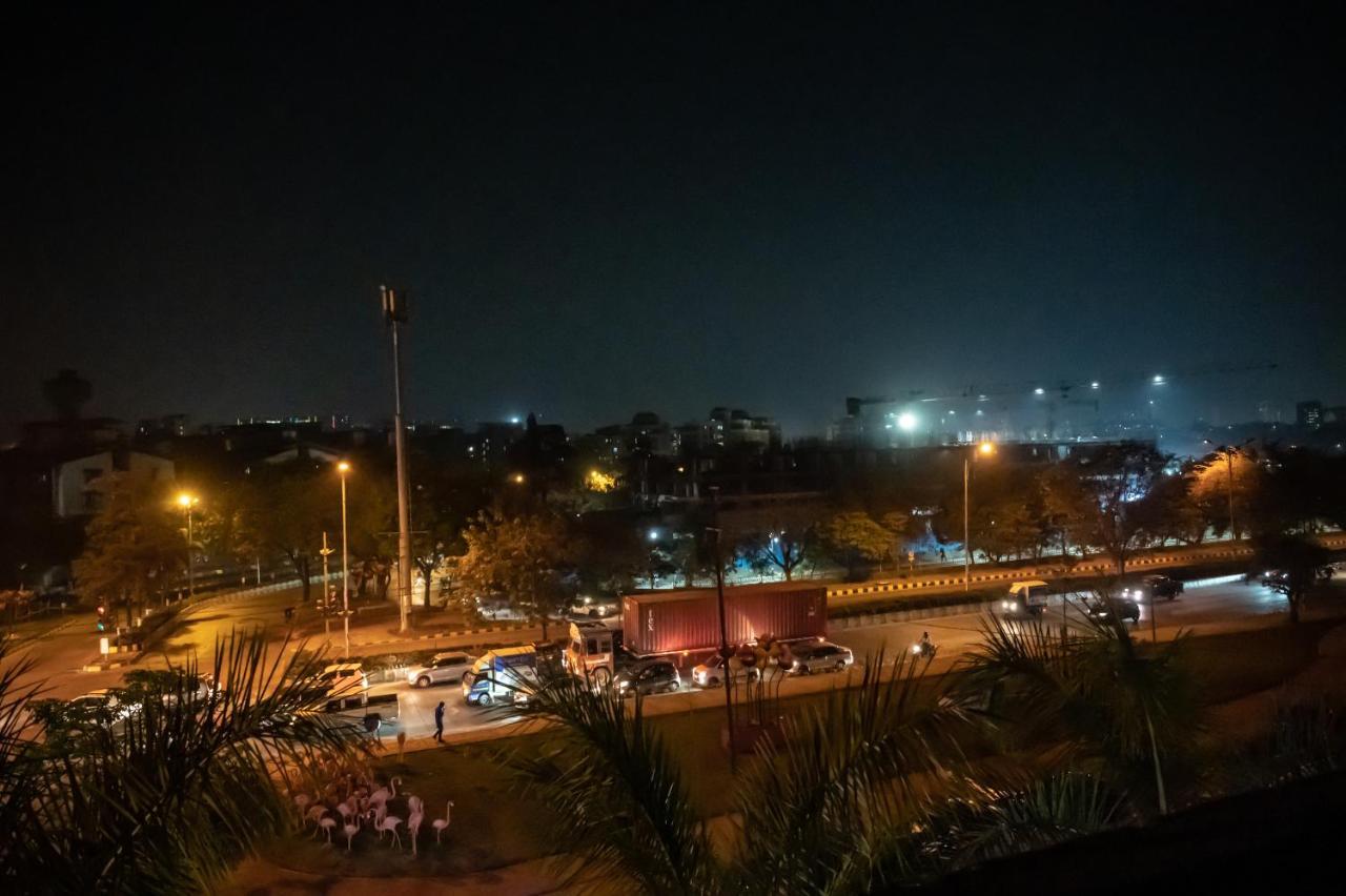 ホテル Vijaya Hill View Residency ナビムンバイ エクステリア 写真