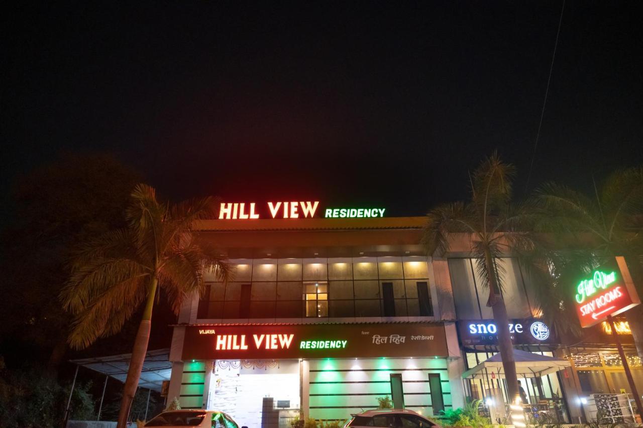 ホテル Vijaya Hill View Residency ナビムンバイ エクステリア 写真